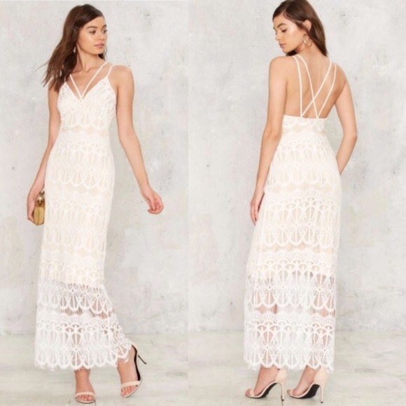 Lioness Dresses & Skirts - NWT Lioness / Nasty Gal Emilia Lace Maxi Dress